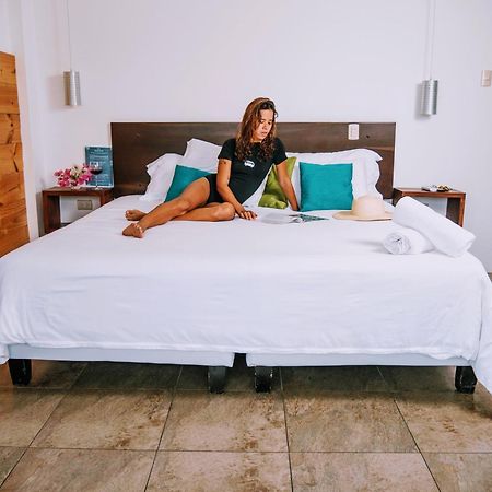 Me Hotel & Villas - Montanita Estates Ngoại thất bức ảnh