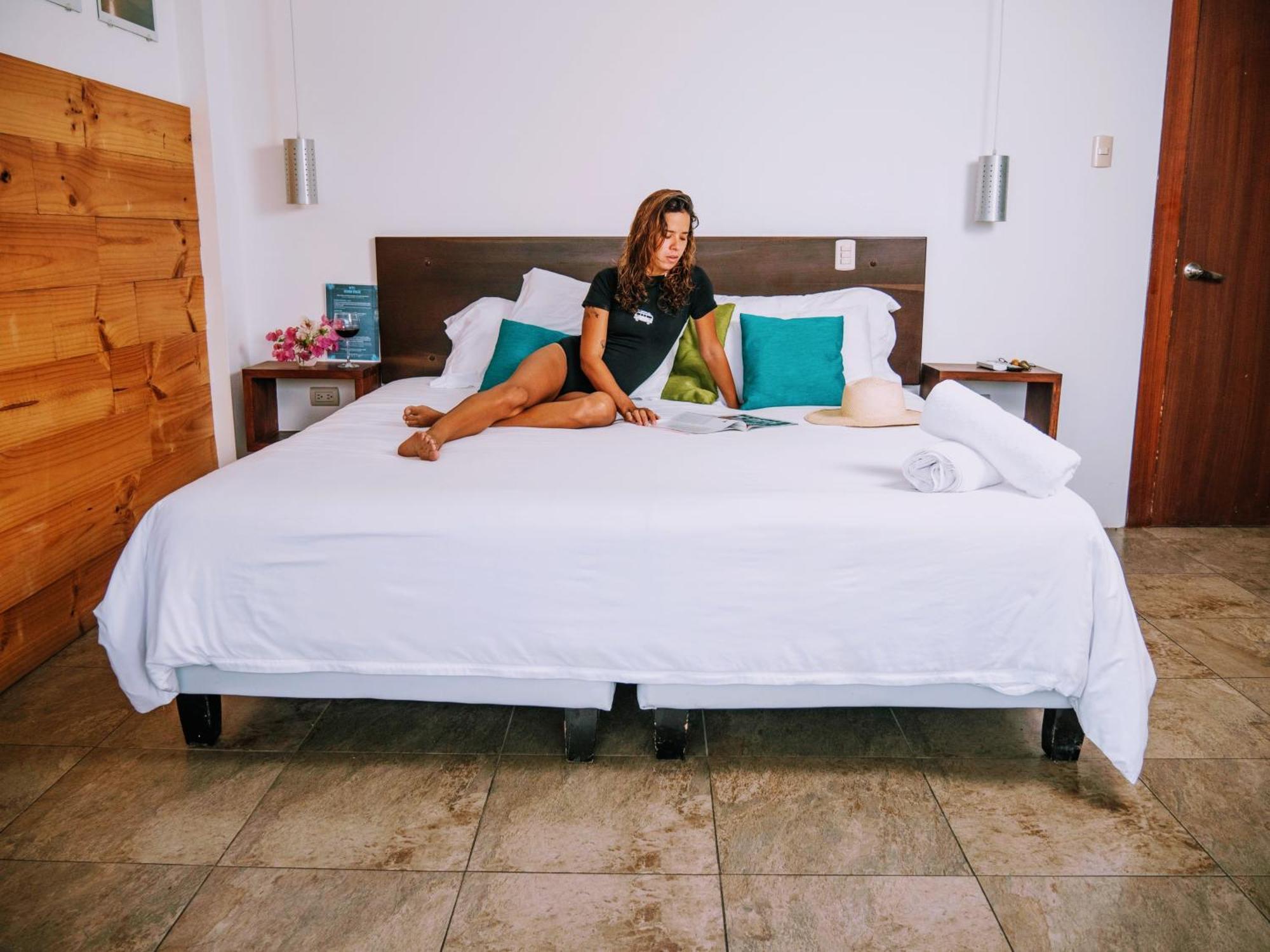 Me Hotel & Villas - Montanita Estates Ngoại thất bức ảnh