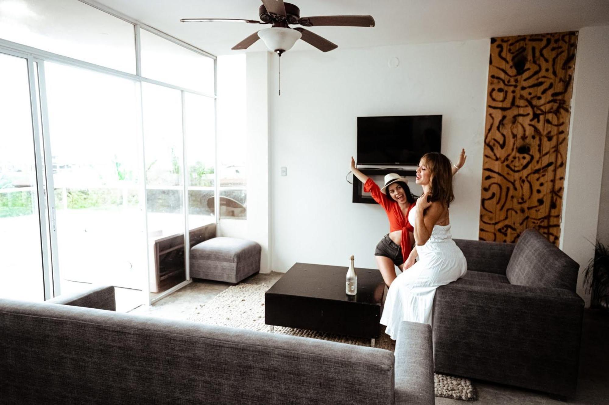 Me Hotel & Villas - Montanita Estates Phòng bức ảnh